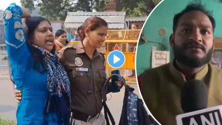 parliament attack visitor jumped in loksabha neelam parliament attack visitor jumped in loksabha neelam