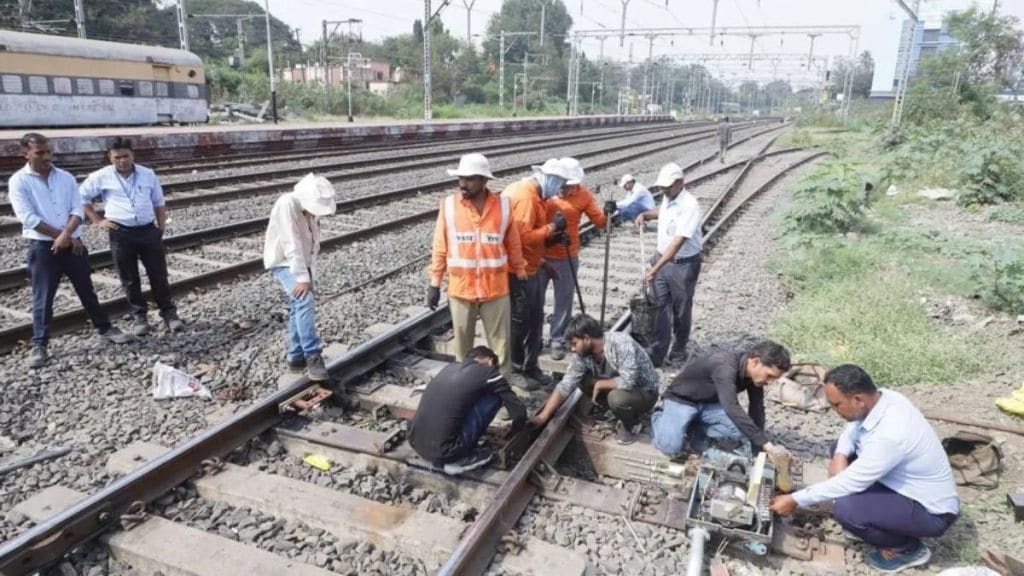 Railway megablock tomorrow Many trains departing from Pune have been cancelled Railway megablock tomorrow Many trains departing from Pune have been cancelled