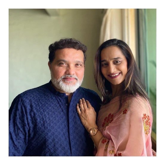 ravi jadhav 25th marriage anniversary