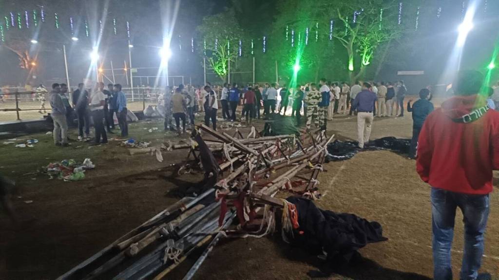 15 injured after spectator gallery collapse in vasai art sports festival