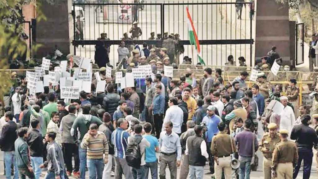 ram satpute article about left wing student organization responsible for violence in universities