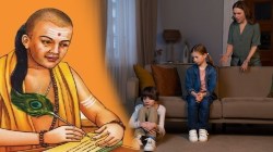 Chanakya Niti: पालकांनो, तुमची मुलं ‘अशी’ वागत असतील तर वेळीच व्हा सावध! नाहीतर भविष्य अंधारात गेलेच म्हणून समजा