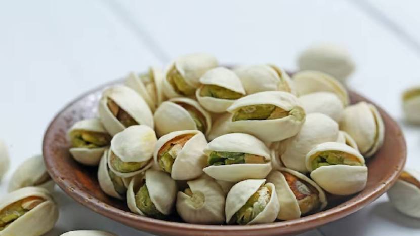 Know Pistachio Benefits For Health in winter