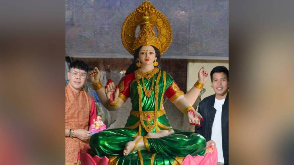 Mahalakshmi idol pen