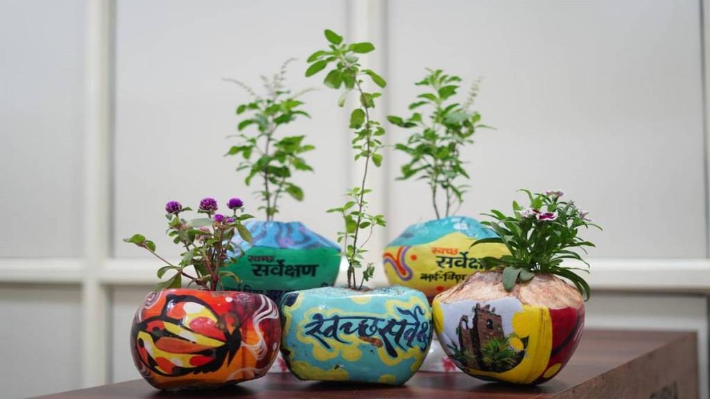 Attractive gifts coconut shell Attractive gifts coconut shell