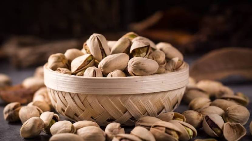 Know Pistachio Benefits For Health in winter