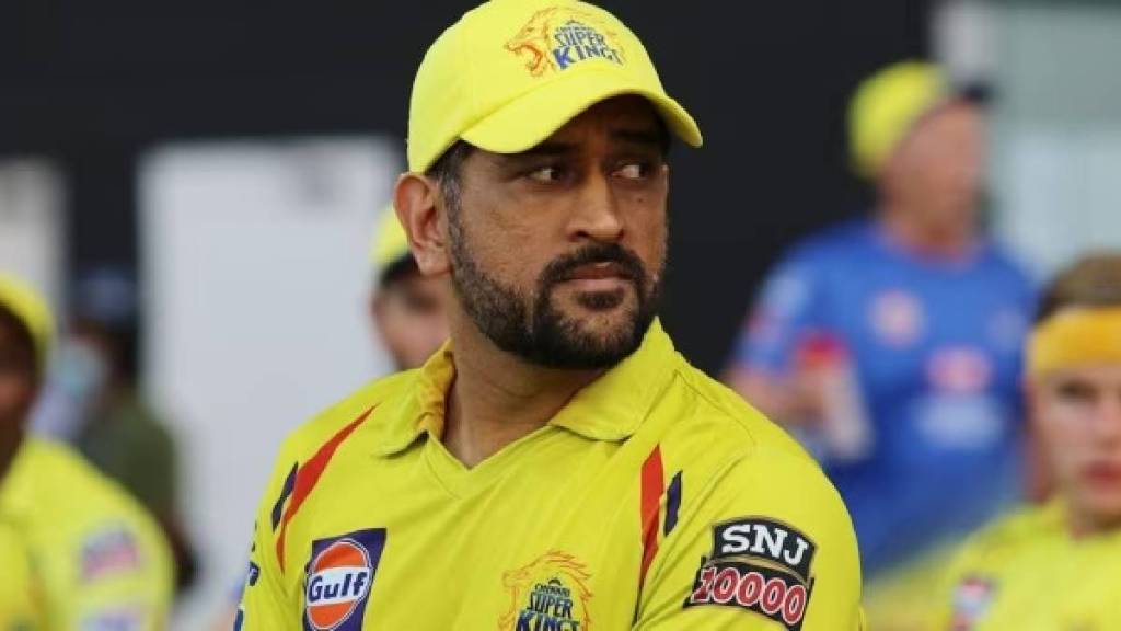 Mahendra Singh Dhoni Cheated of 15 Crores