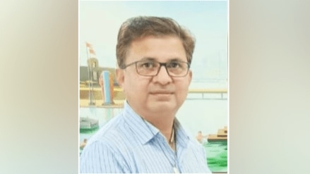 MAT retain Pravin Patil Education Officer case was filed against Patil cheating the government
