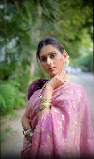 Reshma Shinde Pink Nauvari Saree