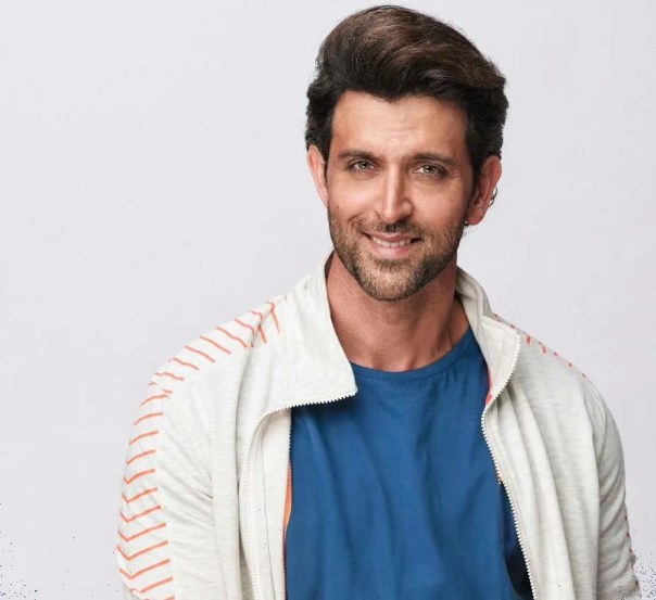 There are many actors in Indian cinema who are interested in cricket along with acting.