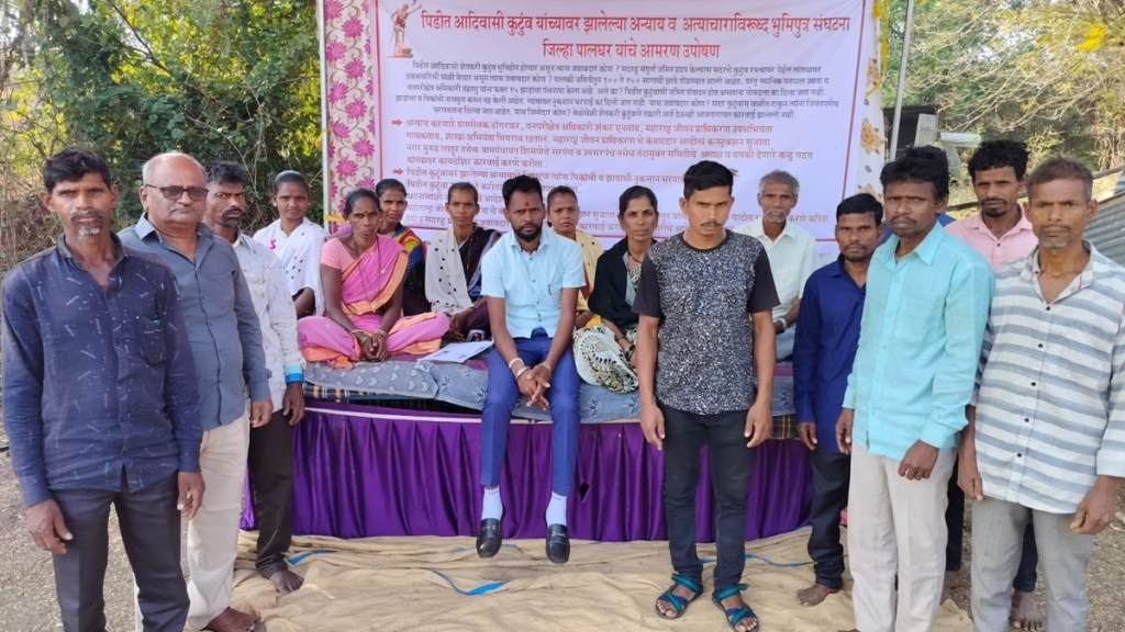 40 tribals boycott in palghar news in marathi, 40 tribals boycott in sisne village news in marathi