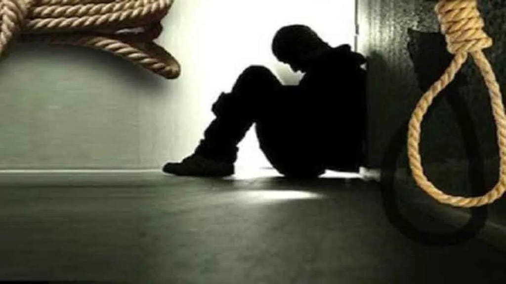 bride s father committed suicide news in marathi