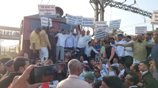 deccan queen train news in marathi, deccan queen stopped for 20 minutes news in marathi