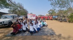नाफेड कार्यालयावर कांदा उत्पादकांचा ट्रॅक्टर मोर्चा