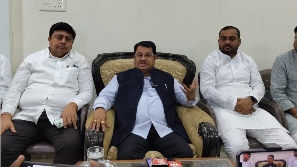 vijay wadettiwar gadchiroli liquor, gadchiroli liquor factory oppose