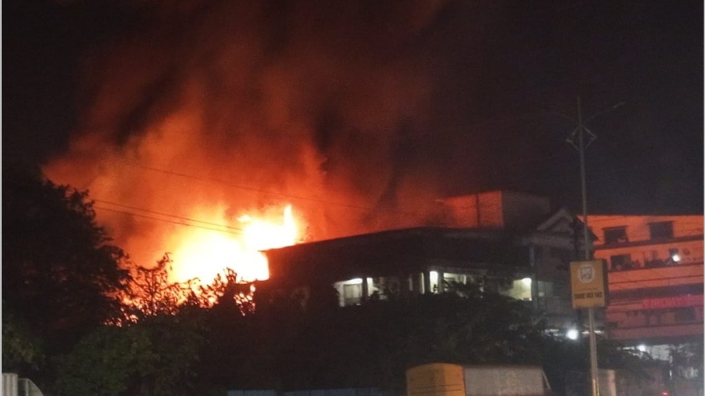 vasai fire breaks out news in marathi, vasai eco recycle factory fire news in marathi vasai fire breaks out news in marathi, vasai eco recycle factory fire news in marathi