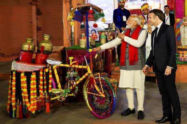 दोन्ही नेत्यांनी मिळून जयपूरमधील स्थानिक बाजारपेठेला भेट दिली. (फोटो: पीटीआय)