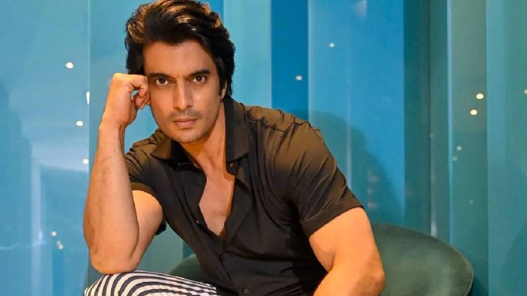 gashmeer-mahajani gashmeer-mahajani