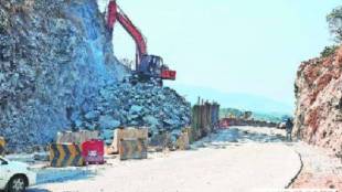 mumbai goa highway work review taken by loksatta