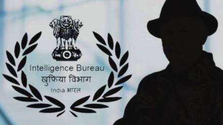 Ib detained two youths in yavatmal Ib detained two youths in yavatmal