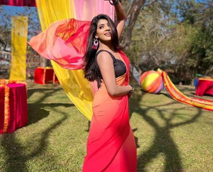 madhuri pawar bought new house in satara