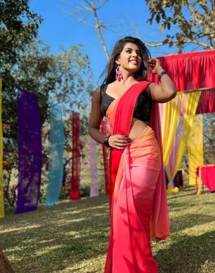 madhuri pawar bought new house in satara