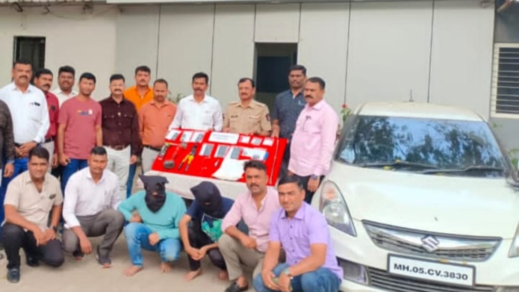 Burglary elite colonies nashik invest money stock market robbers arrested police