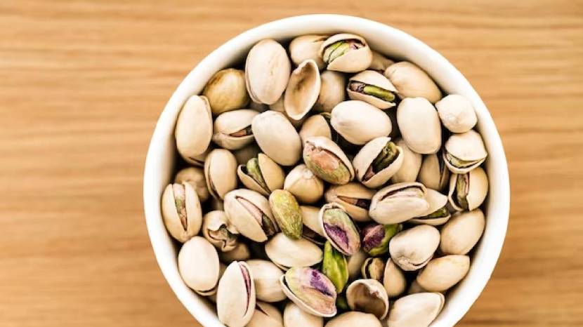 Know Pistachio Benefits For Health in winter