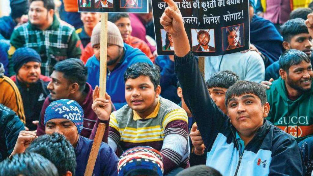 junior wrestlers protest against bajrang sakshi and vinesh at jantar mantar