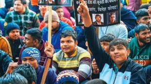junior wrestlers protest against bajrang sakshi and vinesh at jantar mantar