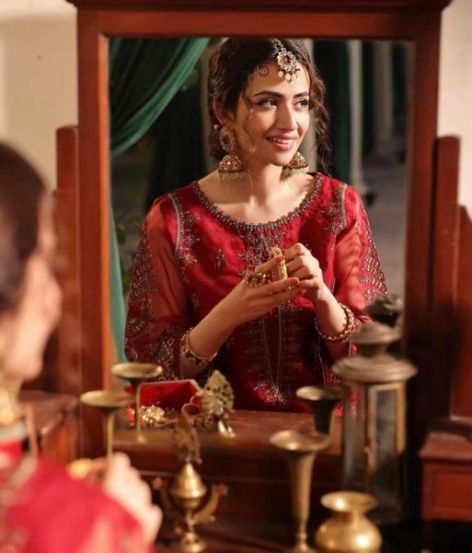 who is shoaib malik wife Sana Javed