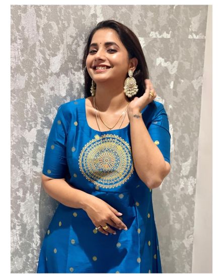 गेल्या महिन्यात ५ जानेवारीला सायली 'ओले आले' या चित्रपटात झळकली. (फोटो सौजन्य -सायली संजीव इन्स्टाग्राम)