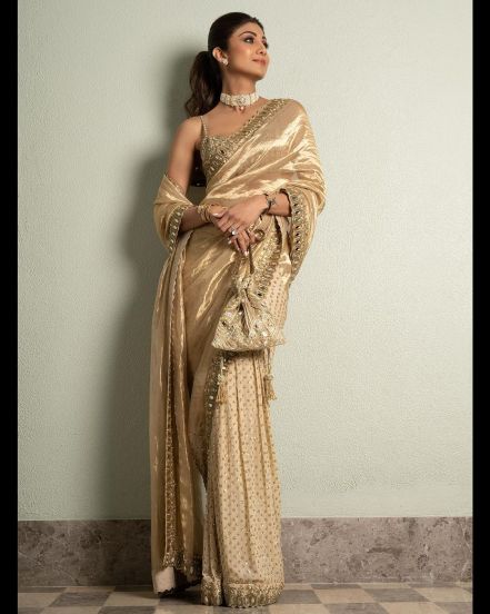 Shilpa-Shetty-opened-a-new-restaurant
