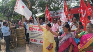 Agitation demanding restoration of NMMT bus services