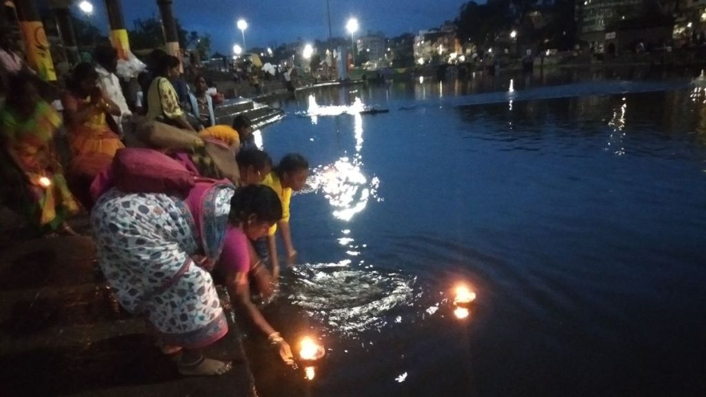 Clash started over Goda Mahaarti Akhil Bharatiya Tirtha Purohit Mahasabha wrote letter to government and administration