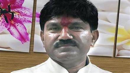 MP Hemant Godse car Accident MP Hemant Godse car Accident