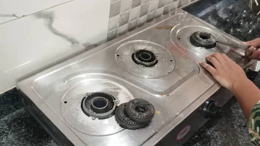 Kitchen Tips In Marathi Salt On Gas Cleaning Tips Kitchen Jugaad