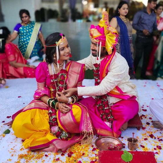 आज प्रथमेशने क्षितीजा घोसाळकरशी लग्नगाठ बांधून आयुष्याच्या नव्या प्रवासाला सुरुवात केली आहे.(फोटो सौजन्य - प्रथमेश परब इन्स्टाग्राम)