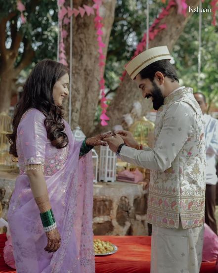 सध्या शिवानी-अजिंक्यला साखरपुड्या झाल्यानिमित्ताने कलाकार मंडळींसह चाहते शुभेच्छा देत आहेत. (फोटो सौजन्य - क्षण फिल्म्स)