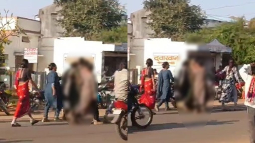 Tritiyapanthi was brutally beaten and make naked in the market Case registered against 5 to 6 Tritiyapanthi accused