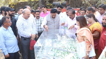thane mp rajan vichare marathi news, thane mulund railway station marathi news, thane rajan vichare railway station marathi news