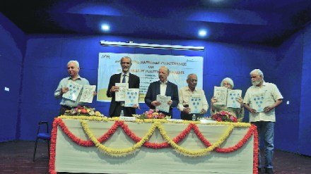 From left Prof Trilochan Shastri, Dr Ajit Ranade, former Chief Election Commissioner Dr Naseem Zaidi, Justice Narendra Chapalgaonkar, Kiran Chokar and Prof Jagdeep Chokar at an event of ADR