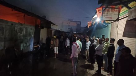 fire broke out at the vegetable market in the daily market of Bhusawal town fire broke out at the vegetable market in the daily market of Bhusawal town