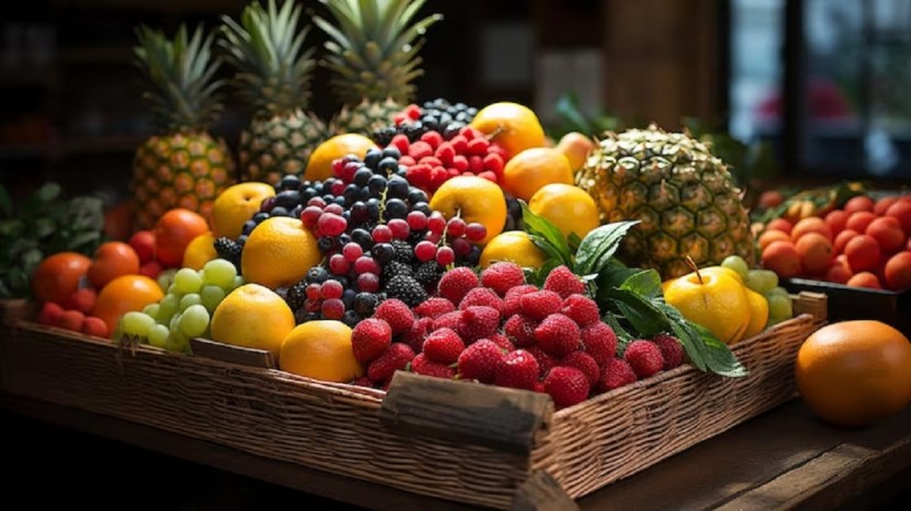 diy fruitarian diet health benefits risks what will happen if you eat fruits alone for three days