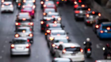 how to avoid traffic jam tips