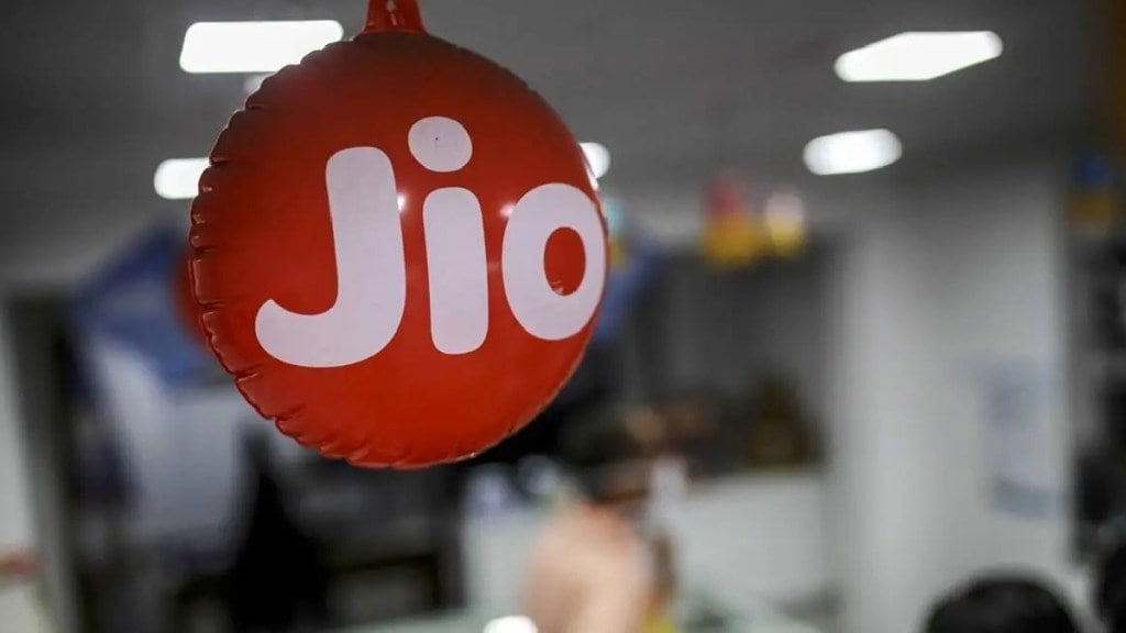 Jio Financial Services market capitalization crossed the Rs 2 lakh crore mark print eco news Jio Financial Services market capitalization crossed the Rs 2 lakh crore mark print eco news