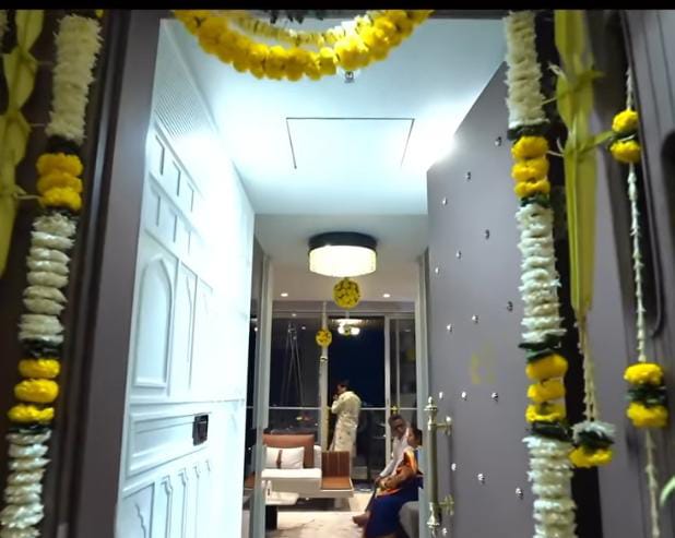 mangesh desai bought new house in mumbai