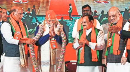 pm narendra modi appeal to bjp workers to keep 370 seats target in lok sabha poll