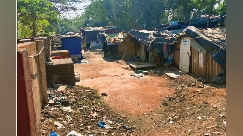 nmmc, Illegal Slums, Seawoods, Sewage treatment plant, negligence,