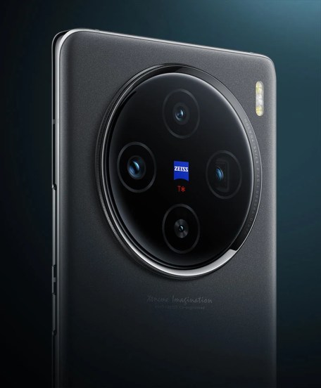 new-launched-smartphones-vivo-and-IQ00 